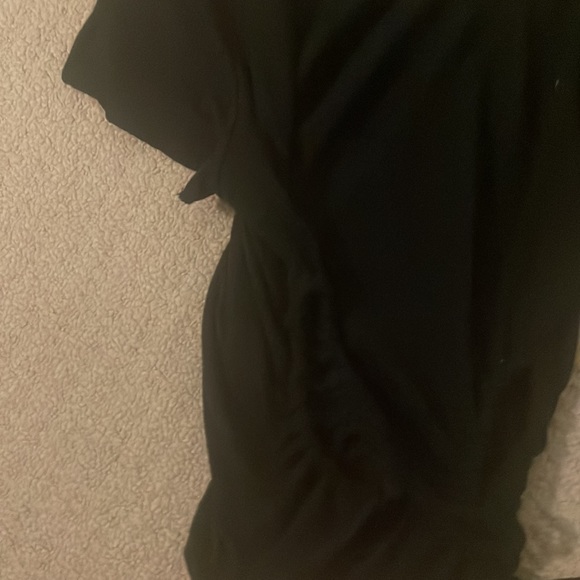 Princess Polly black tee! Fits like a US small - Picture 2 of 5